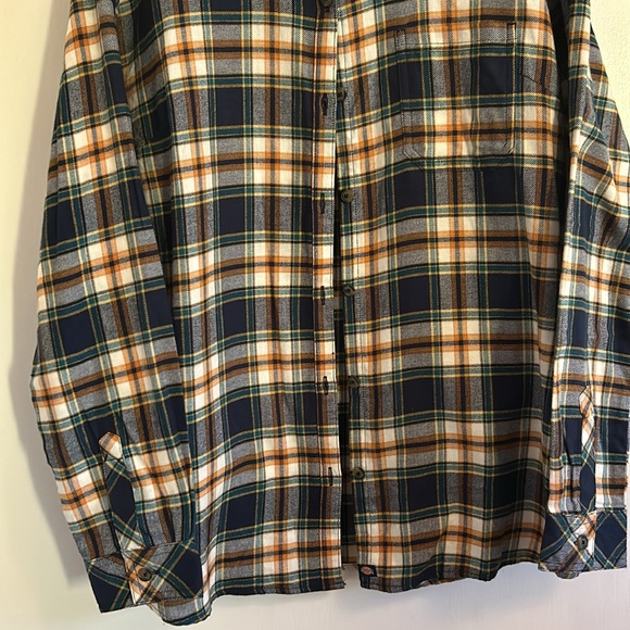 Dickies Crafted for Women VGUC yellow, blue, green plaid button down. Cotton - Picture 5 of 11